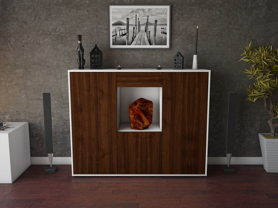 Highboard Peppina, Walnuss Front (136x108x35cm) - Stil.Zeit Möbel GmbH