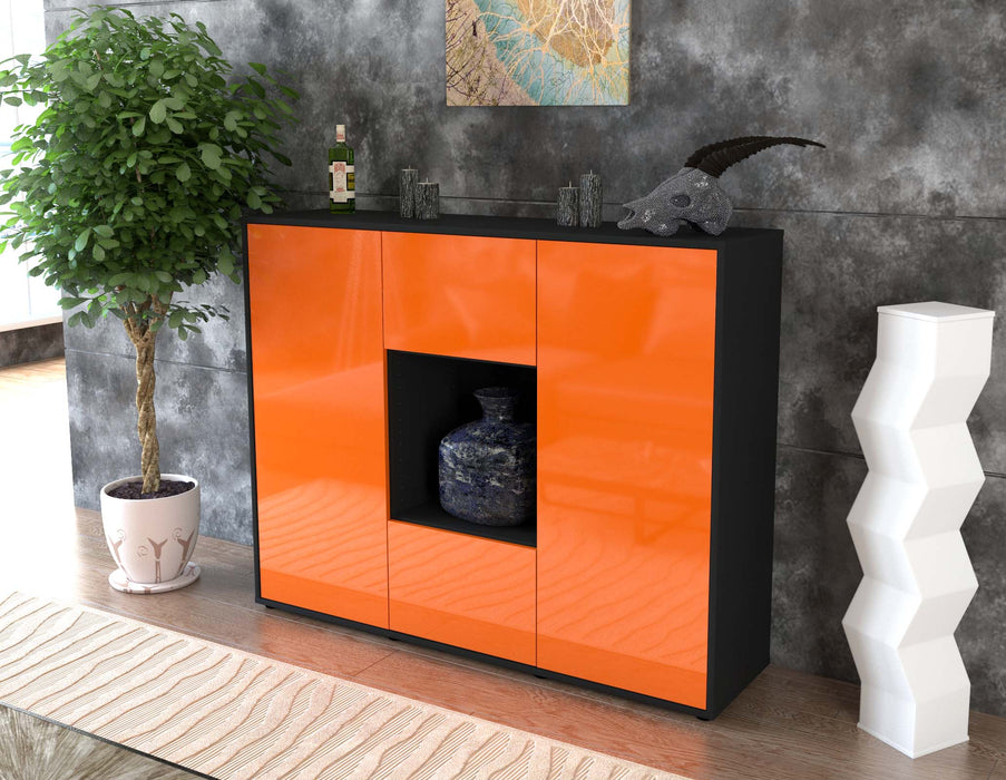 Highboard Priscilla, Orange Seite (136x108x35cm) - Stil.Zeit Möbel GmbH