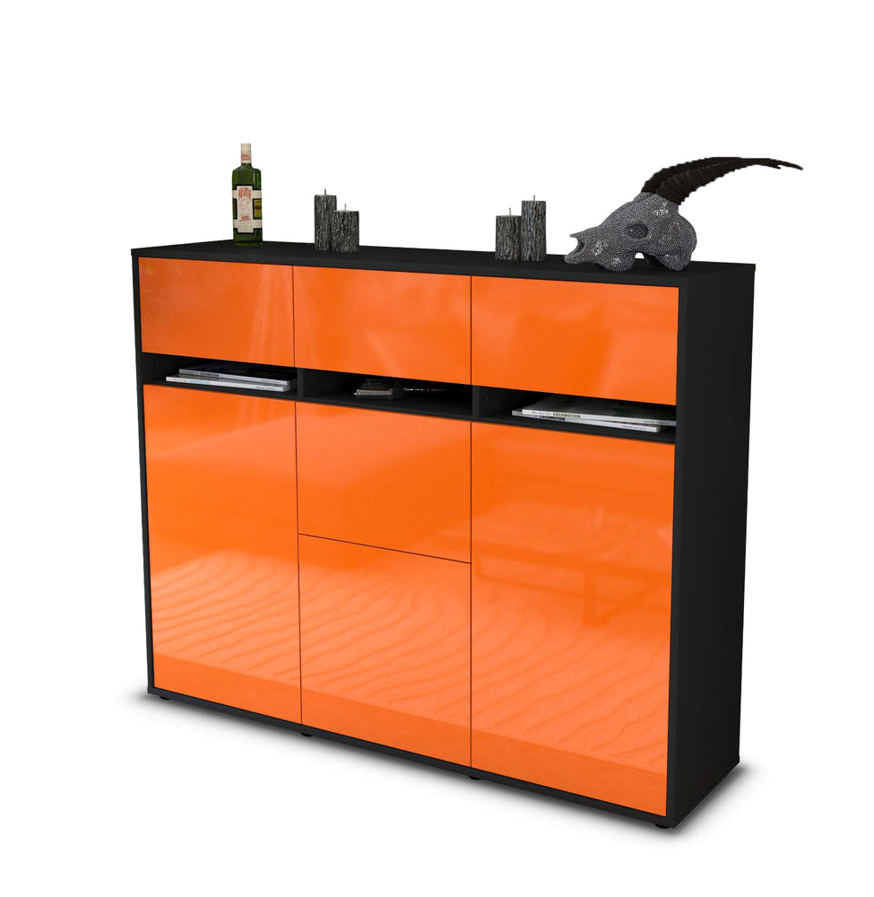 Highboard Neda, Orange Studio (136x108x35cm) - Stil.Zeit Möbel GmbH