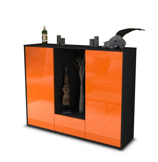 Highboard Nuccia, Orange Studio (136x108x35cm) - Stil.Zeit Möbel GmbH